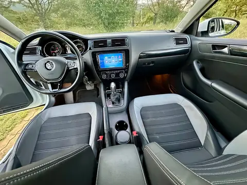 Foto 7 e Volkswagen Jetta 2.0 TDI