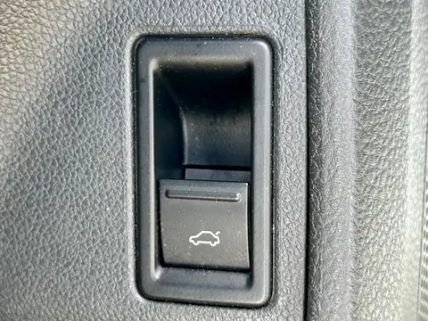 Foto 11 e Volkswagen Jetta 2.0 TDI