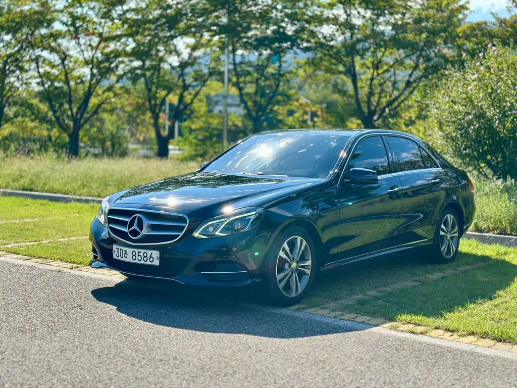 Mercedes-Benz E220 CDI - foto 1