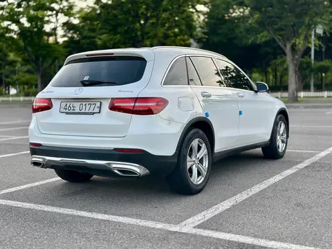 Foto 4 e Mercedes-Benz GLC220 d 4Matic