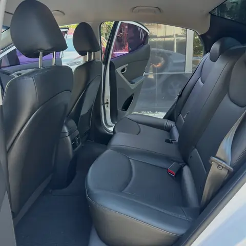 Foto 7 e Hyundai Avante 1.6d