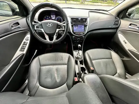 Foto 7 e Hyundai Accent 1.6d