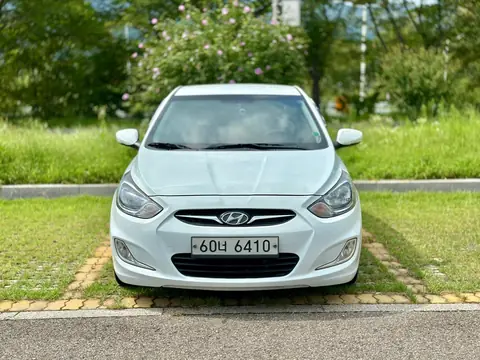 Foto 2 e Hyundai Accent 1.6d