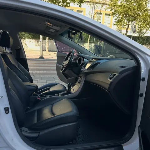 Foto 8 e Hyundai Avante 1.6d