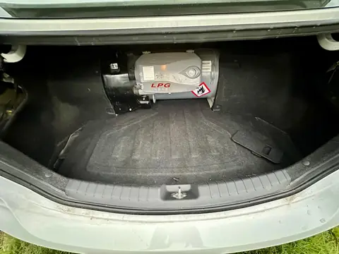 Foto 17 e Hyundai Avante 1.6 LPG