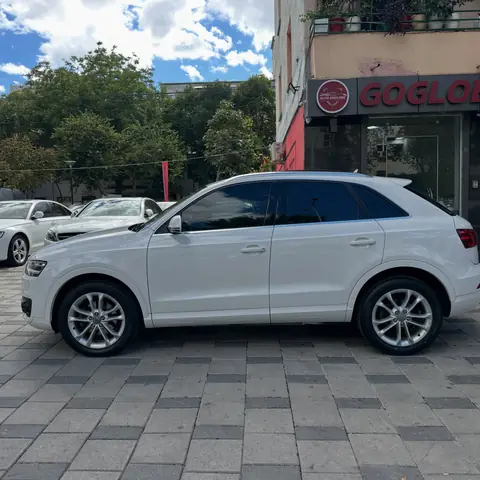 Foto 2 e Audi Q3 35 TDI Quattro