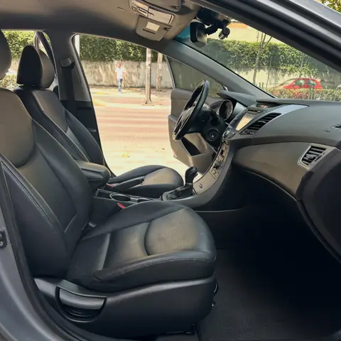 Foto 7 e Hyundai Avante 1.6d