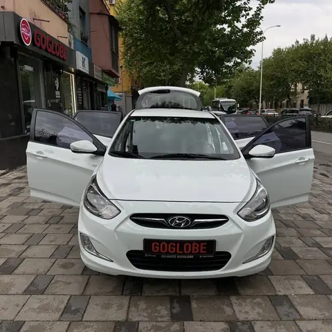 Foto 5 e Hyundai Accent 1.6d