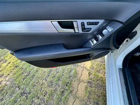 Foto 15 e Mercedes-Benz C220 CDI
