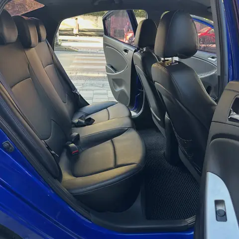Foto 8 e Hyundai Accent 1.6 d