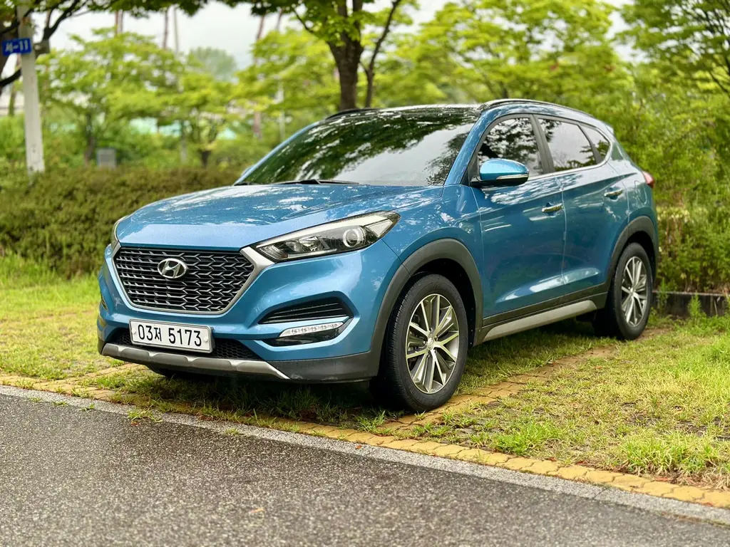 Hyundai Tucson 1.7d - foto 1