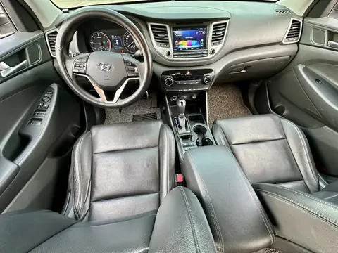 Foto 7 e Hyundai Tucson 2.0 d