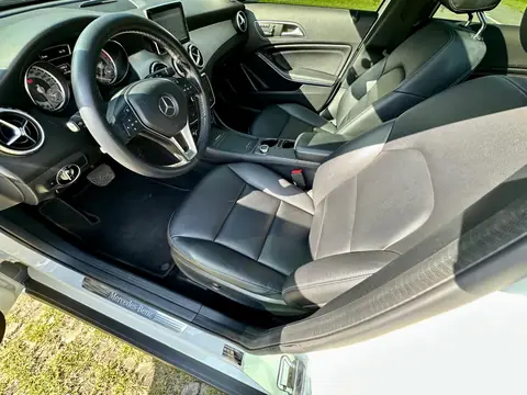 Foto 17 e Mercedes-Benz GLA 200 CDI