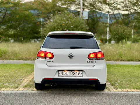 Foto 5 e Volkswagen Golf VI 2.0 TDI R-Line