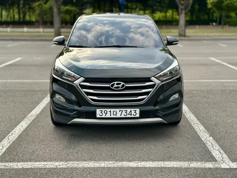 Foto 2 e Hyundai Tucson 2.0 d