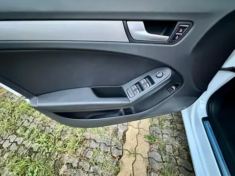 Foto 17 e Audi A4 30 TDI