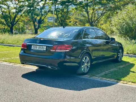 Foto 4 e Mercedes-Benz E220 CDI