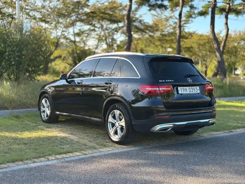 Foto 5 e Mercedes-Benz GLC220 d 4Matic