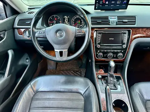Foto 9 e Volkswagen Passat 2.0 TDI
