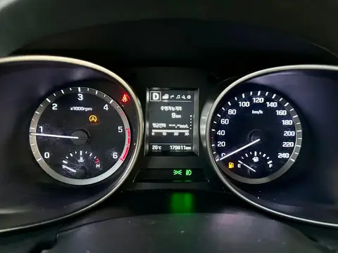 Foto 19 e Hyundai Santafe 2.0d 7 Vende