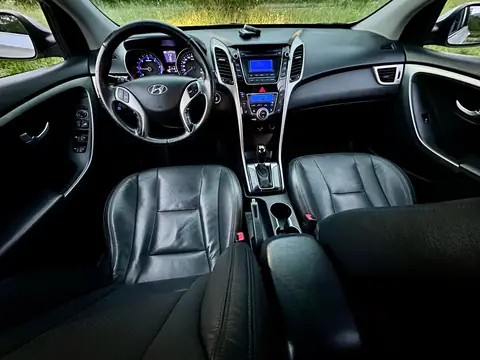 Foto 7 e Hyundai I30 1.6d