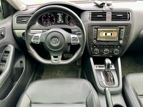Foto 9 e Volkswagen Jetta 2.0 TDI