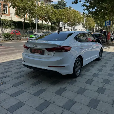 Foto 4 e Hyundai Avante 1.6d