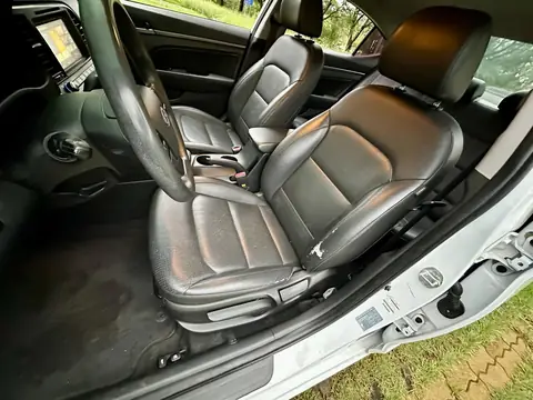 Foto 15 e Hyundai Avante 1.6 LPG