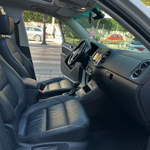 Foto 8 e Volkswagen Tiguan 2.0 TDI Blue Motion