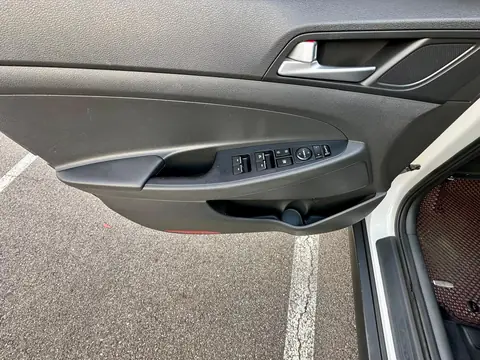 Foto 14 e Hyundai Tucson 2.0d