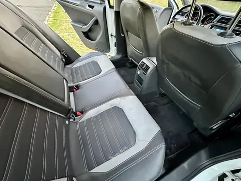 Foto 19 e Volkswagen Jetta 2.0 TDI