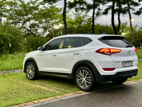 Foto 5 e Hyundai Tucson 1.7d