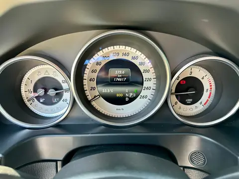 Foto 17 e Mercedes-Benz E220 CDI