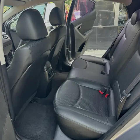 Foto 9 e Hyundai Avante 1.6d