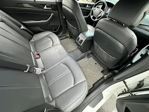 Foto 17 e Hyundai Sonata 1.7 d