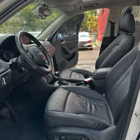 Foto 8 e Audi Q3 35 TDI Quattro