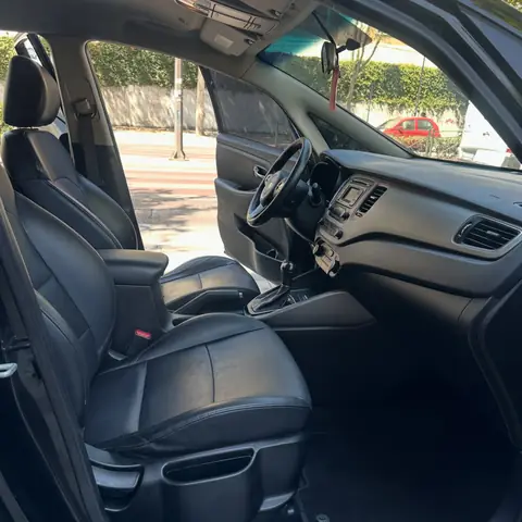 Foto 8 e Kia Carens 2.0 LPG