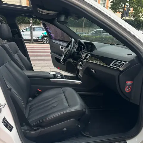 Foto 9 e Mercedes-Benz E250 CDI 4 Matic
