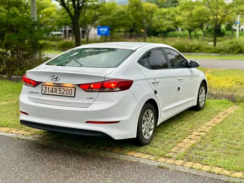 Foto 4 e Hyundai Avante 1.6 LPG