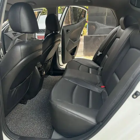 Foto 9 e Kia K5 2.0 LPG