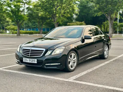 Foto 1 e Mercedes-Benz E220 CDI