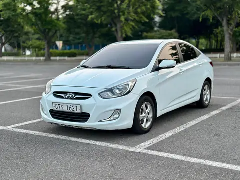 Foto 1 e Hyundai Accent 1.6d