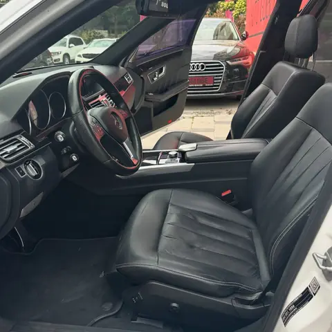 Foto 7 e Mercedes-Benz E250 CDI 4 Matic