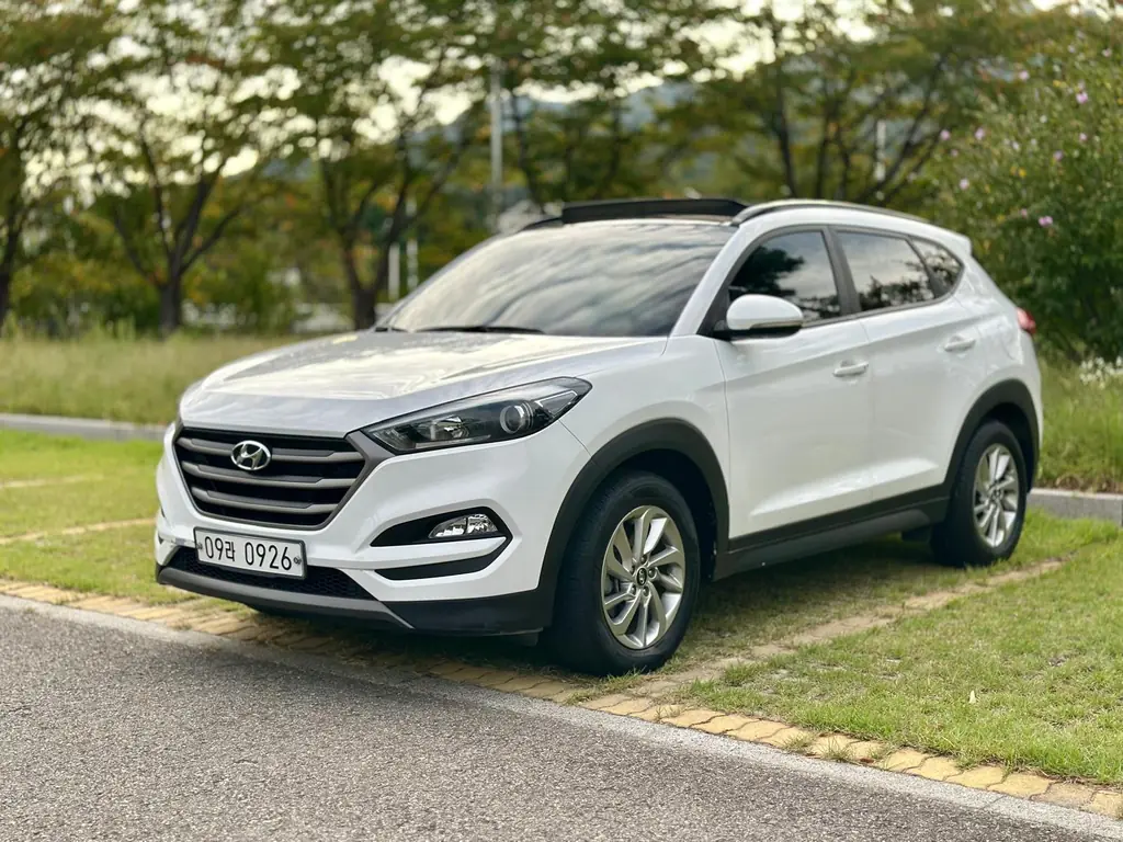 Hyundai Tucson 1.7d - foto 1