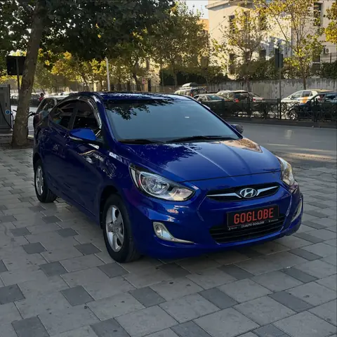 Foto 2 e Hyundai Accent 1.6 d