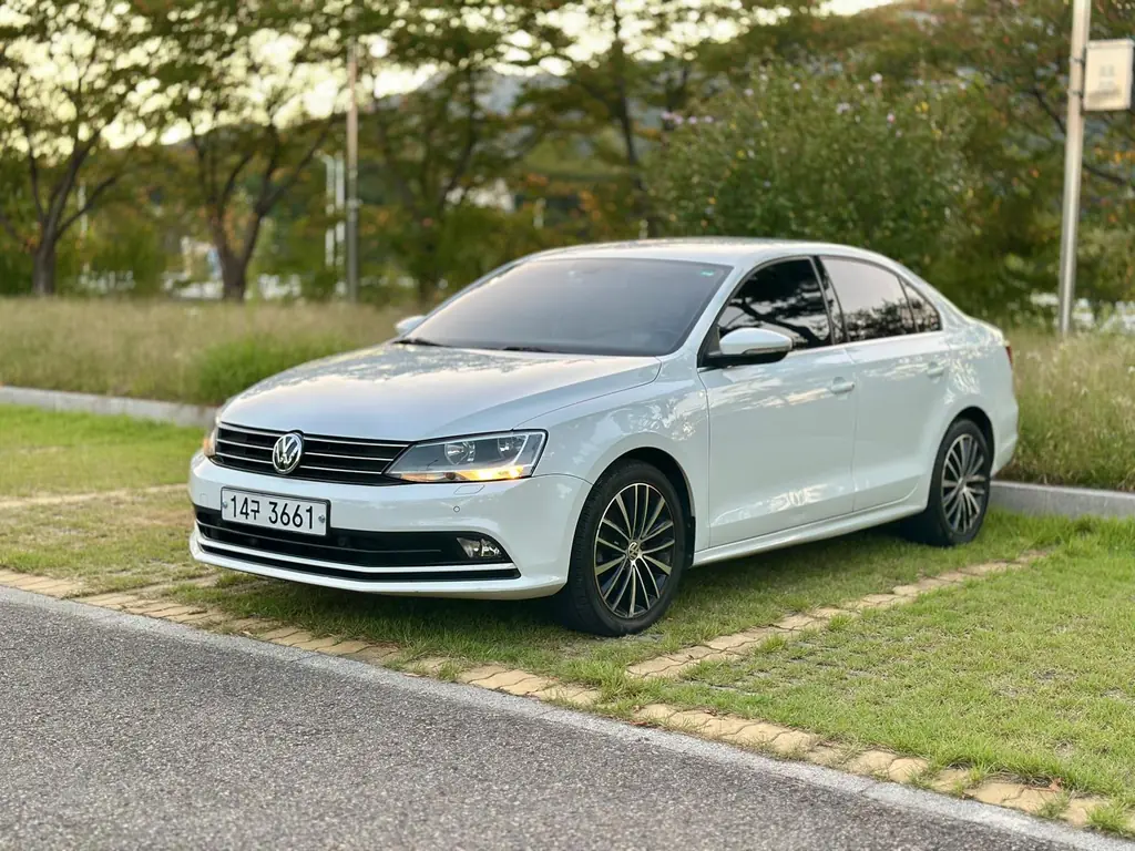Volkswagen Jetta 2.0 TDI - foto 1