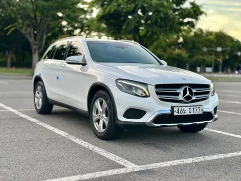 Foto 3 e Mercedes-Benz GLC220 d 4Matic