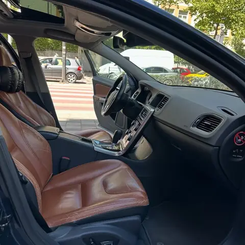 Foto 8 e Volvo S60 2.5T