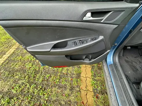 Foto 10 e Hyundai Tucson 1.7d