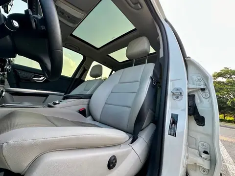 Foto 11 e Mercedes-Benz GLK220 CDI 4Matic